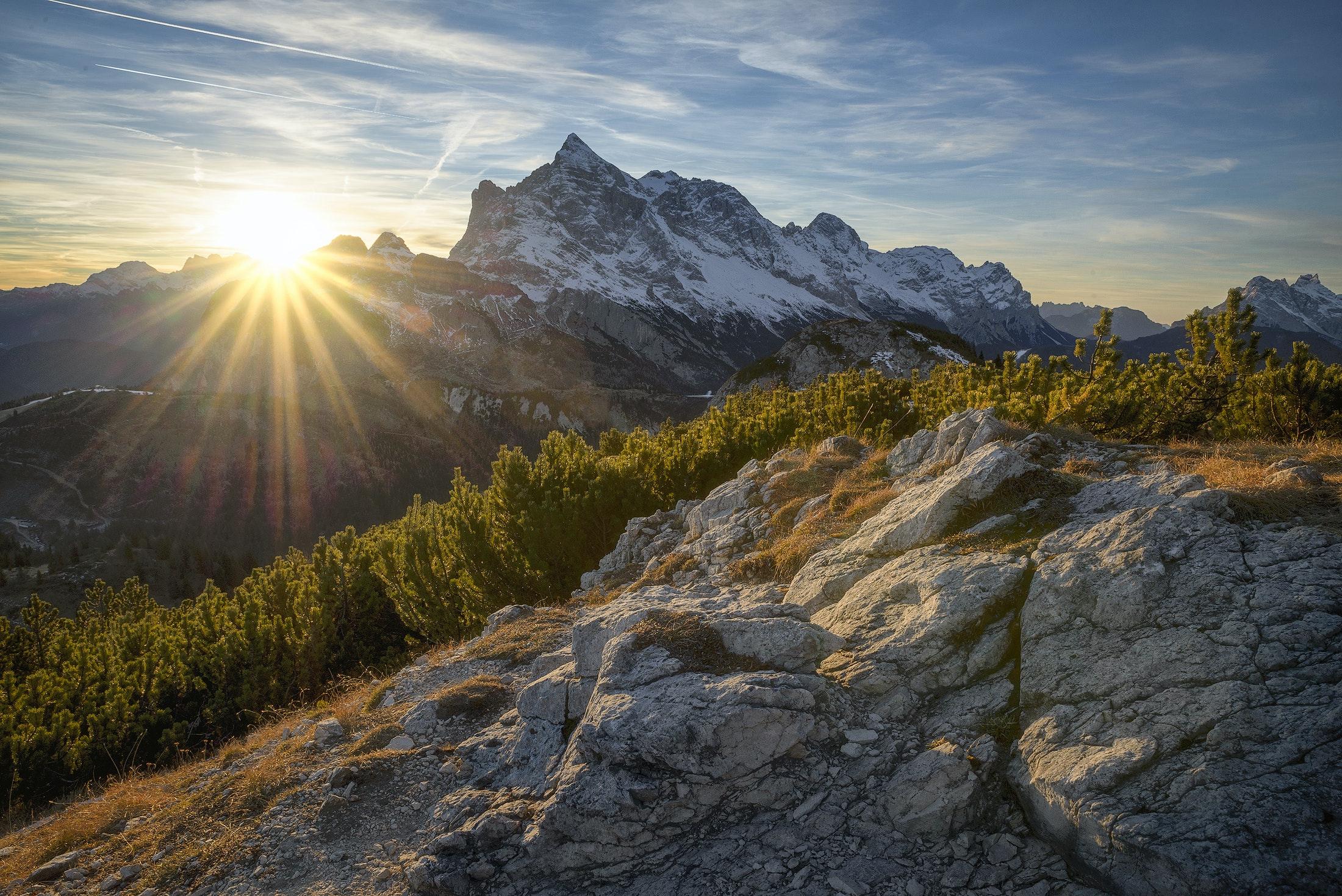 sem/geoscience-mountain-sunrise