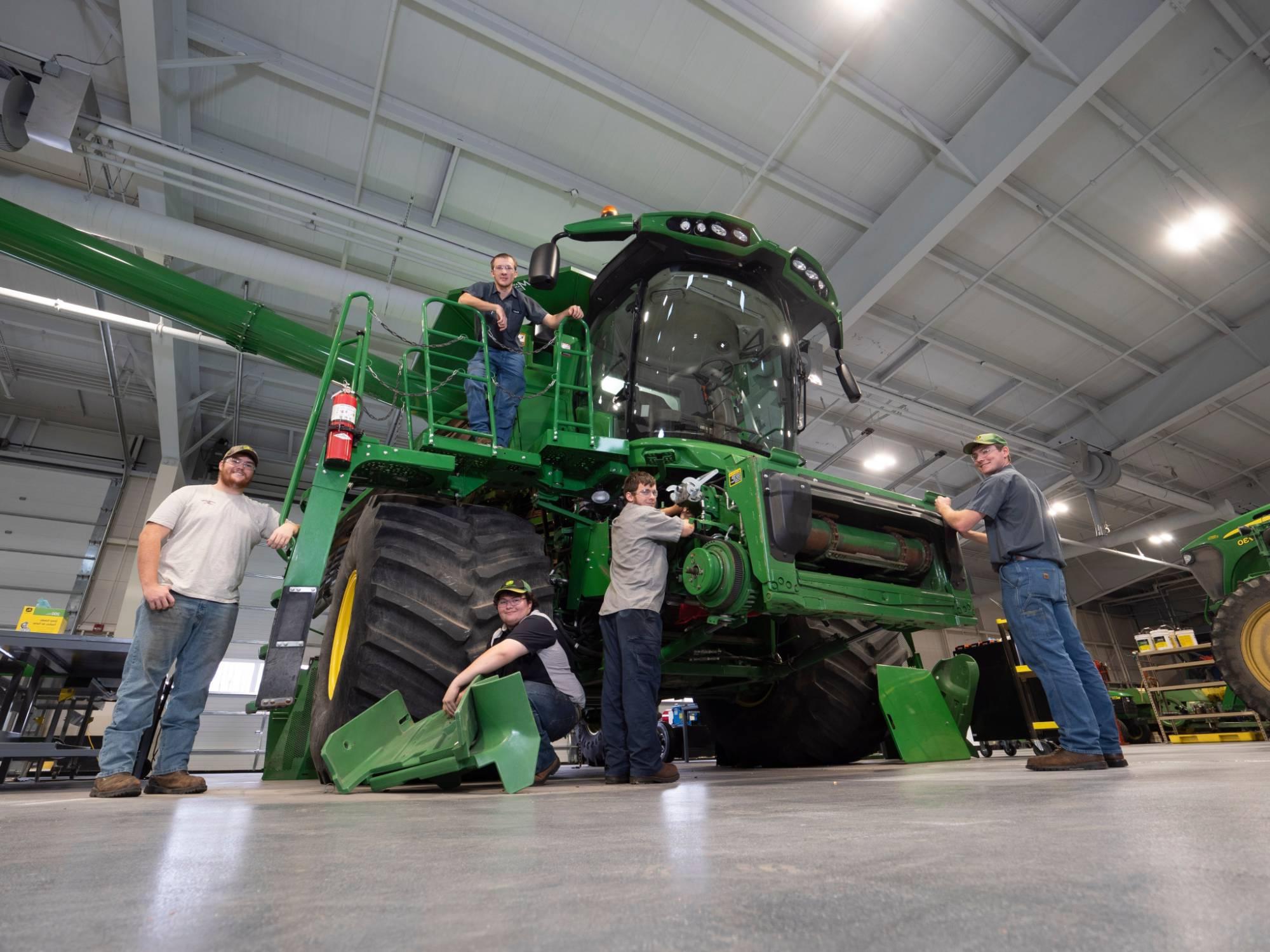 tech/john-deere-vu-students-combine